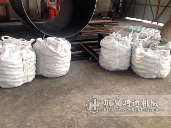 铜矿配套球磨机发往赞比亚3