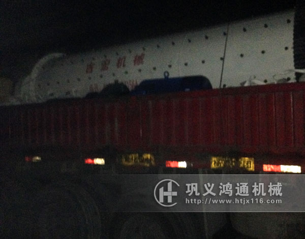铜矿配套球磨机发往赞比亚5