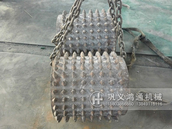 双齿辊破碎机齿辊配件