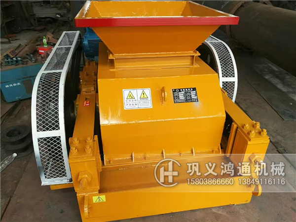 双齿辊破碎机发往东北_破碎煤炭