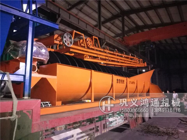 1.5米X9米全套螺旋洗砂机发货现场